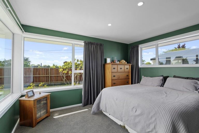 Photo of property in 299 Sawyers Arms Road, Bishopdale, Christchurch, 8053