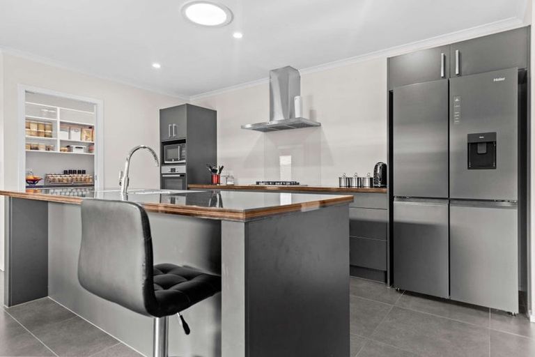 Photo of property in 32 Oak Ridge Drive, Te Awamutu, 3800