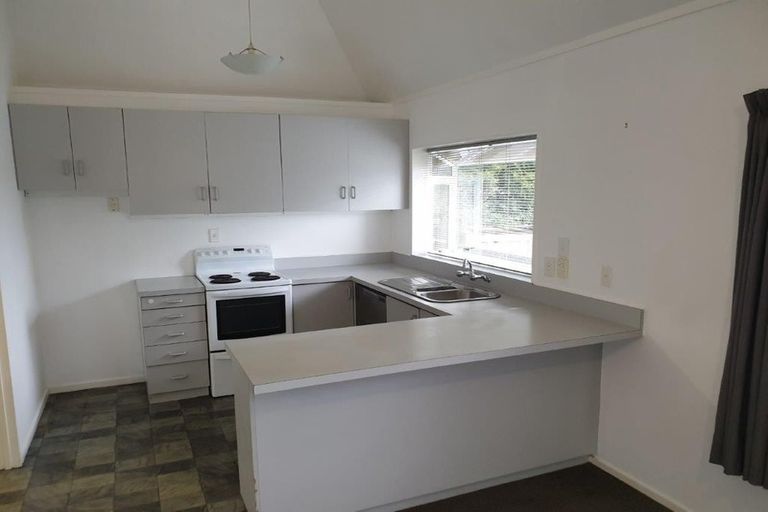 Photo of property in 2/7 Beach Road, Takanini, 2112