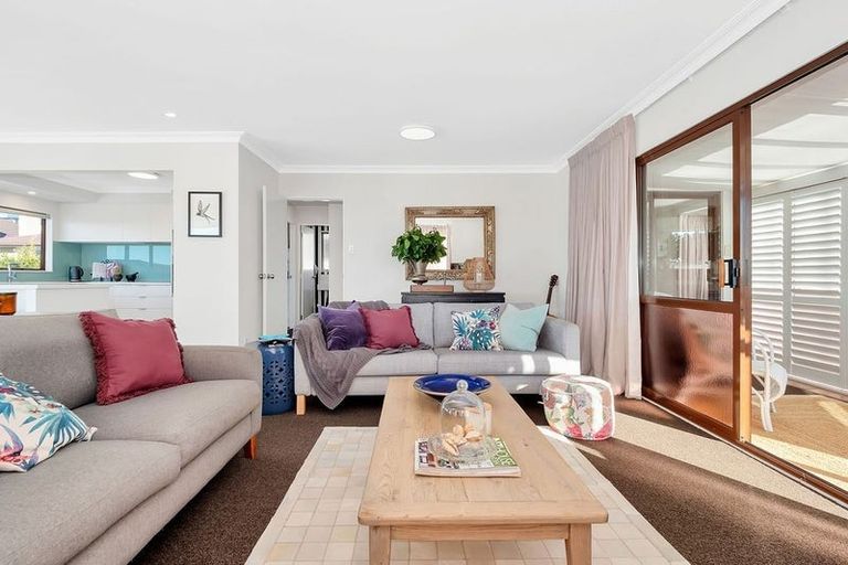 Photo of property in 20a Seaview Road, Otumoetai, Tauranga, 3110