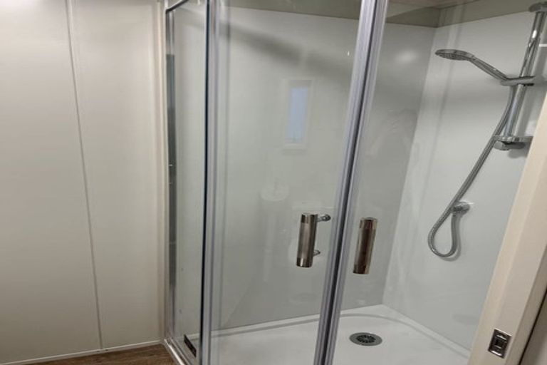 Photo of property in 20 Kilear Close, Pinehill, Auckland, 0632