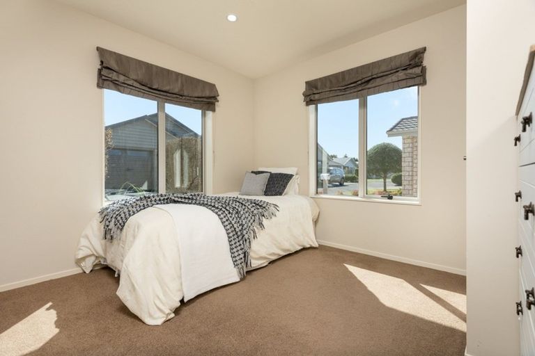 Photo of property in 39 Scoria Close, Pyes Pa, Tauranga, 3112