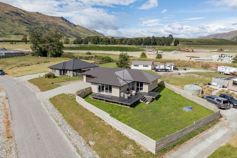 Photo of property in 8 Lakefield Close, Kingston, Athol, 9793