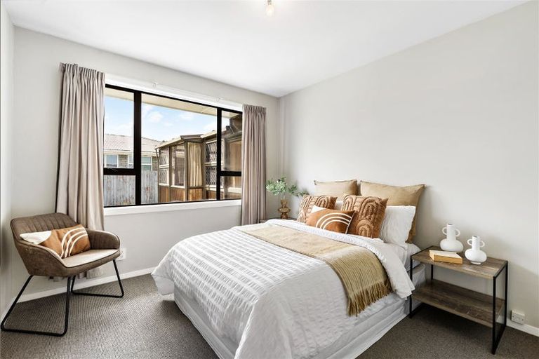 Photo of property in 14 Oldwood Street, Bishopdale, Christchurch, 8053