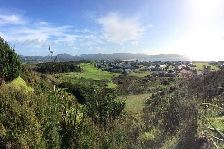 Photo of property in 21/189 Mangatawhiri Road, Omaha, 0986