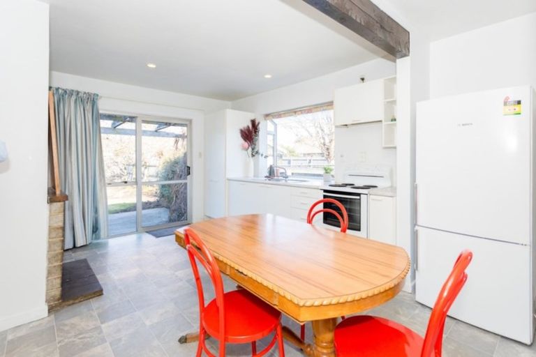 Photo of property in 28 Stanbury Avenue, Somerfield, Christchurch, 8024