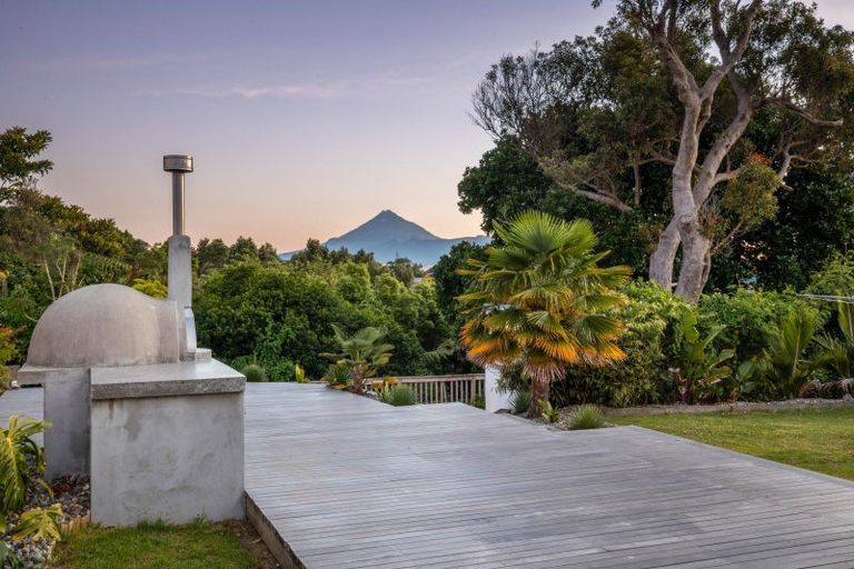 Photo of property in 25 Glen Almond Street, New Plymouth, 4310