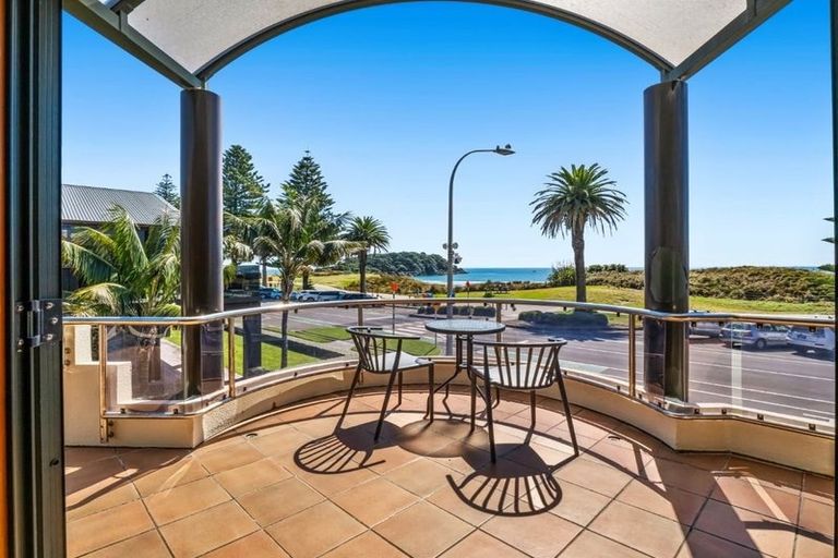 Photo of property in 32 Marine Parade, Mount Maunganui, 3116