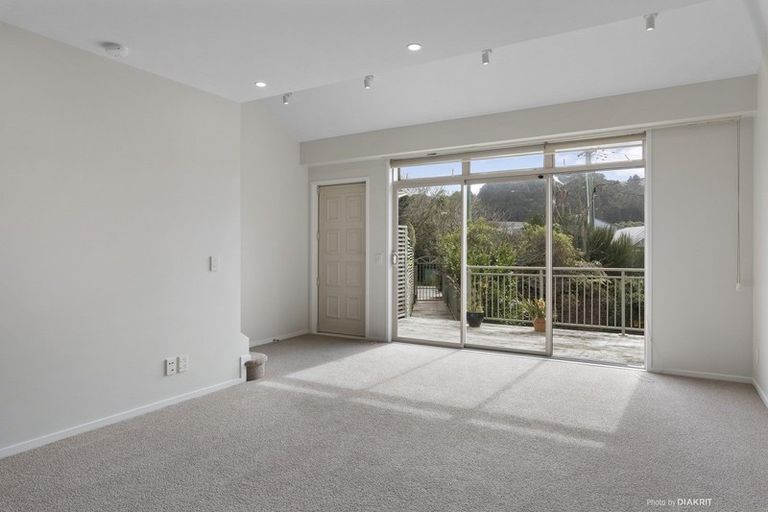 Photo of property in 3 Allington Road, Karori, Wellington, 6012