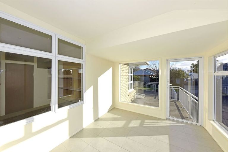 Photo of property in 67 Eastern Terrace, Beckenham, Christchurch, 8023
