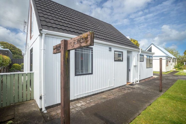 Photo of property in 3/32 Cowling Road, Hurdon, New Plymouth, 4310