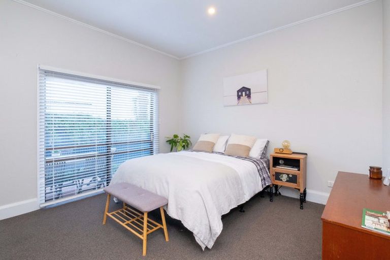 Photo of property in 172 Vigor Brown Street, Napier South, Napier, 4110