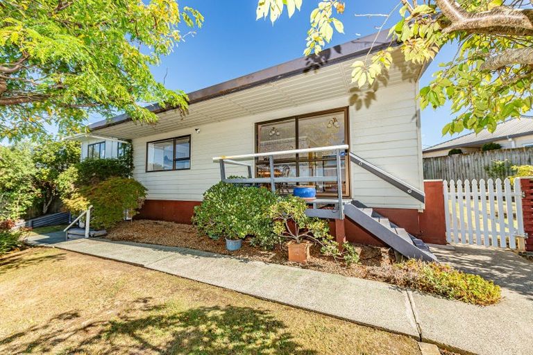 Photo of property in 43 Parkdale Drive, Aramoho, Whanganui, 4500