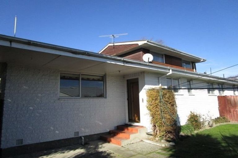Photo of property in 2/15 Gardiners Road, Bishopdale, Christchurch, 8051