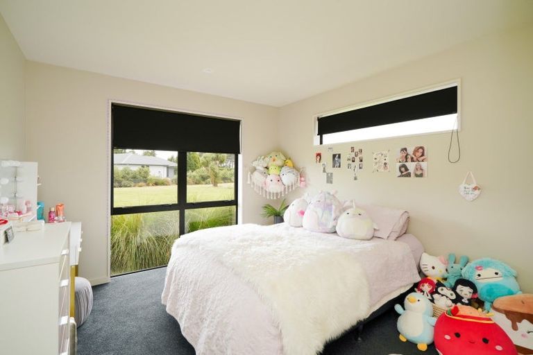 Photo of property in 14 Kakariki Way, Otatara, Invercargill, 9879