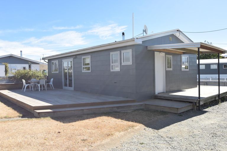 Photo of property in 2 Hopkins Road, Twizel, 7901