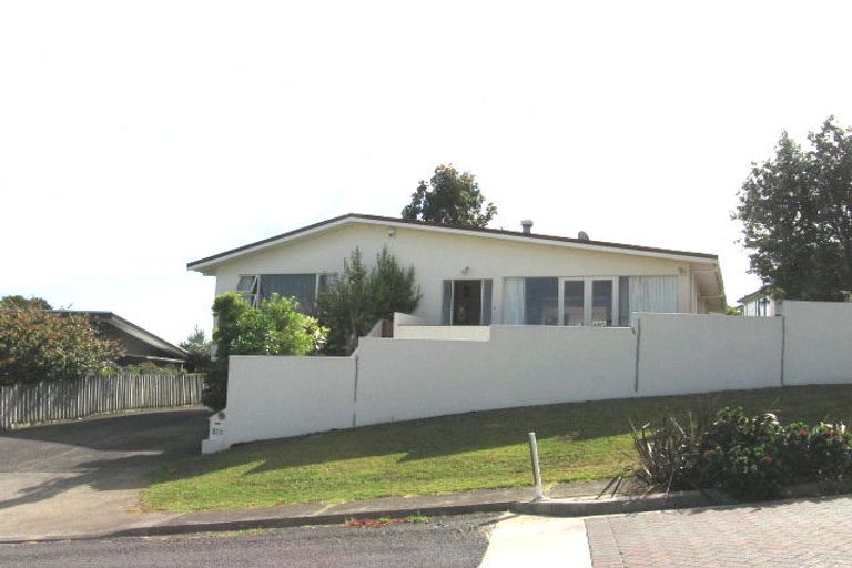 Photo of property in 1/32 Seaview Road, Castor Bay, Auckland, 0620