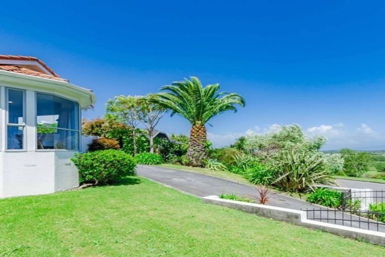 Photo of property in 81 Huia Street, Waikanae, 5036
