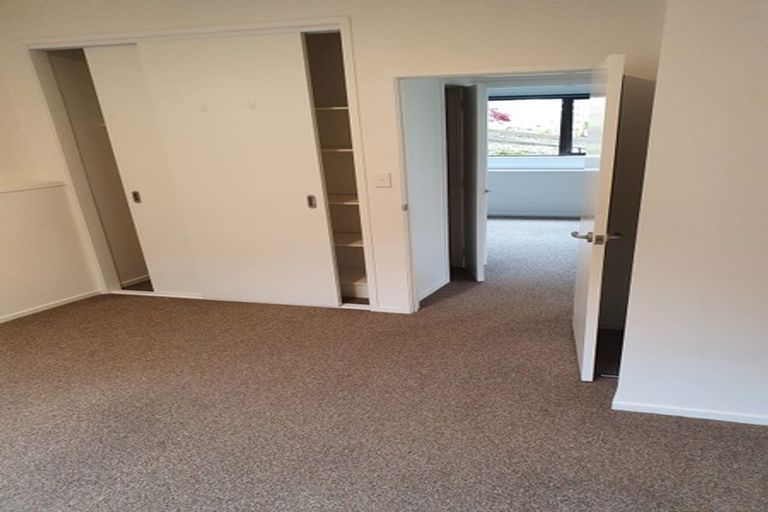 Photo of property in 59 Newhaven Terrace, Mairangi Bay, Auckland, 0630