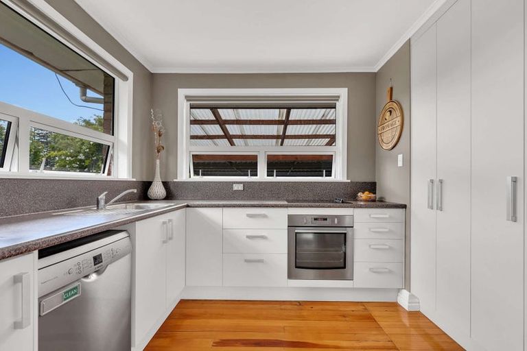 Photo of property in 28 Shirley Street, Mangakakahi, Rotorua, 3015