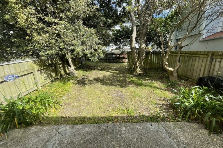 Photo of property in 102 Tinakori Road, Thorndon, Wellington, 6011