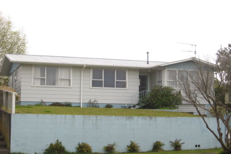 Photo of property in 48 Tavistock Street, Westown, New Plymouth, 4310