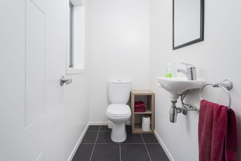 Photo of property in 27 Endeavour Drive, Whitby, Porirua, 5024