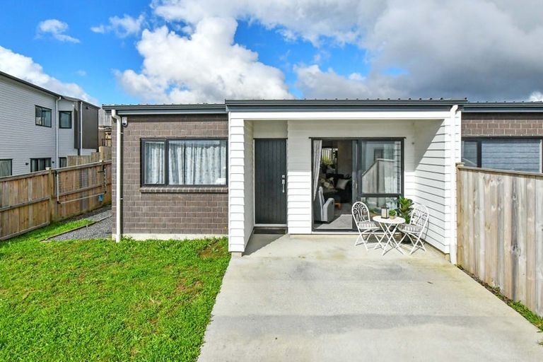 Photo of property in 27a Poruru Close, Papakura, 2110
