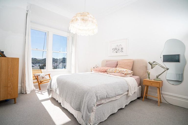 Photo of property in 18 Lawrence Street, Newtown, Wellington, 6021