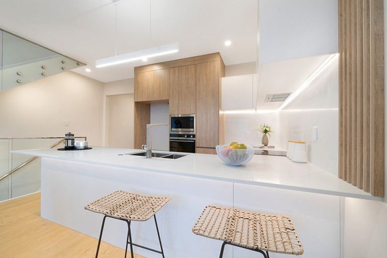 Photo of property in 11a Hebron Road, Waiake, Auckland, 0630