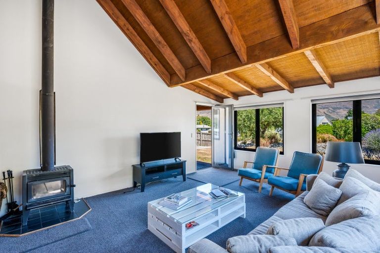 Photo of property in 42 Rata Street, Wanaka, 9305