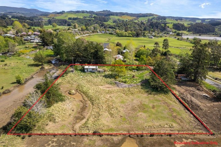 Photo of property in 54 Doctors Point Road, Waitati, 9085