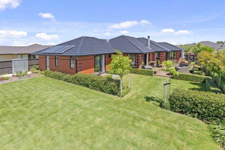 Photo of property in 15 Coachmans Road, Prebbleton, 7604