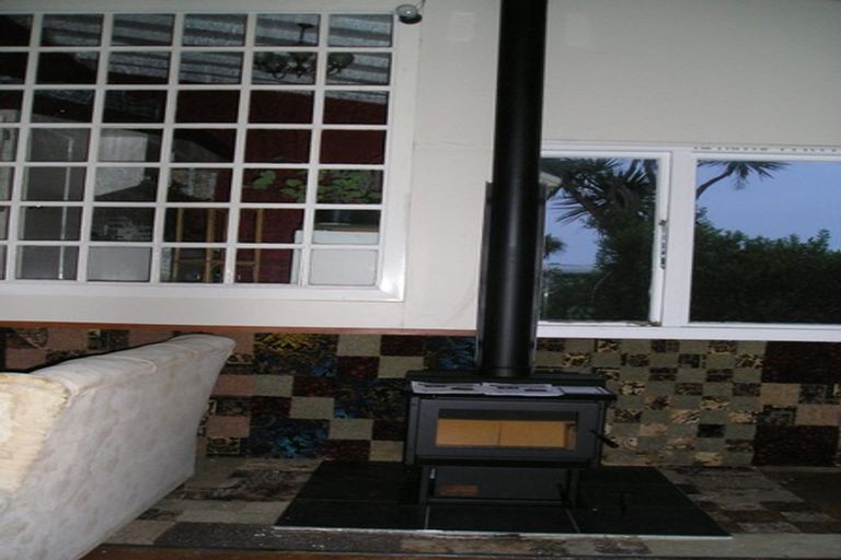 Photo of property in 92 Oki Street, Oreti Beach, Invercargill, 9879