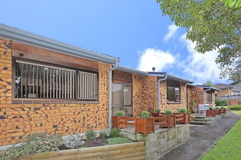 Photo of property in 13 Vintage Drive, Henderson, Auckland, 0612