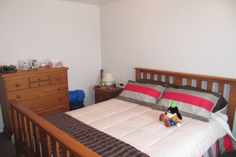 Photo of property in 2/18 Manuel Place, Bishopdale, Christchurch, 8053