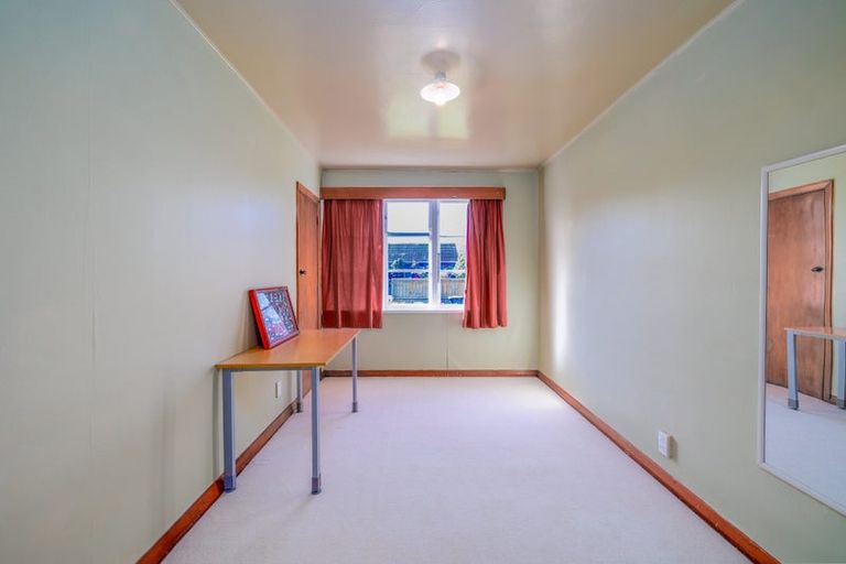 Photo of property in 5 Lyall Place, Bryndwr, Christchurch, 8053