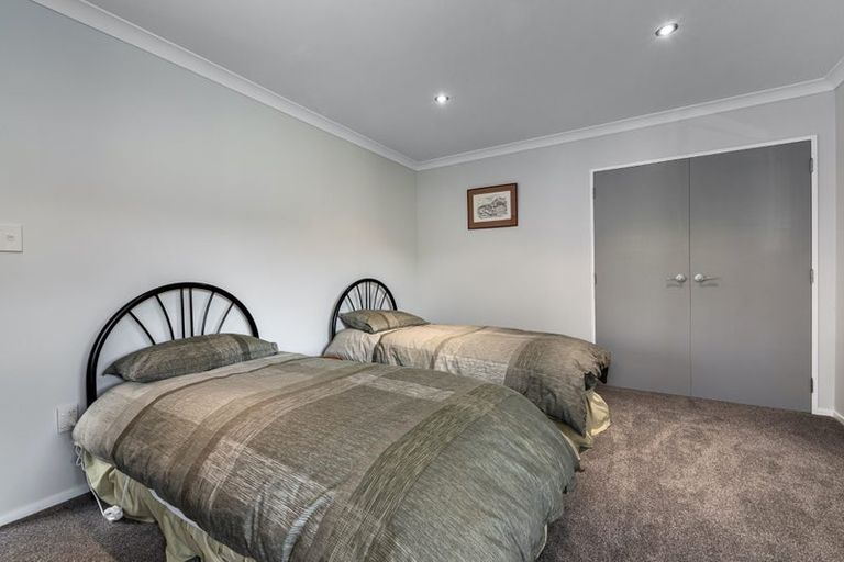 Photo of property in 4 Haunui Road, Pukerua Bay, 5026