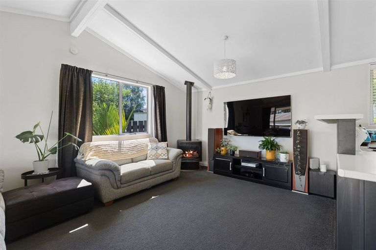 Photo of property in 27a Edgehill Place, Te Puke, 3119