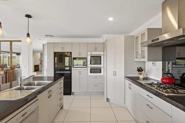 Photo of property in 46 Rockview Place, Mount Pleasant, Christchurch, 8081