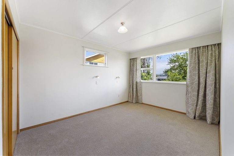 Photo of property in 1 Lawson Street, Pahiatua, 4910