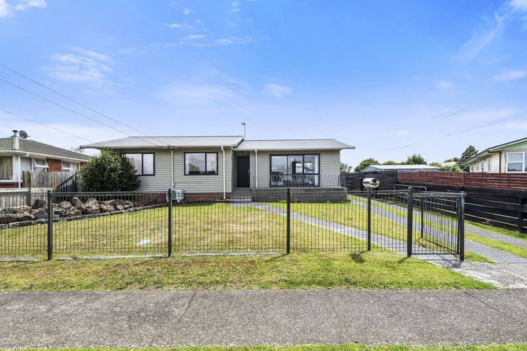 Photo of property in 145 Weymouth Road, Manurewa, Auckland, 2102