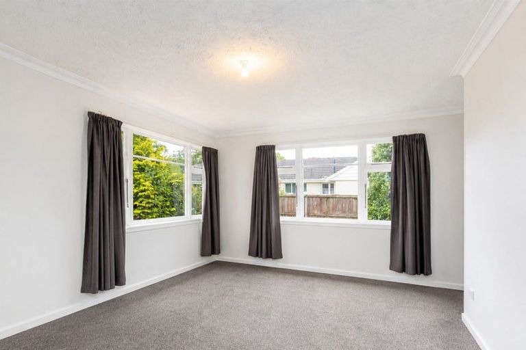 Photo of property in 86 Maidstone Road, Ilam, Christchurch, 8041