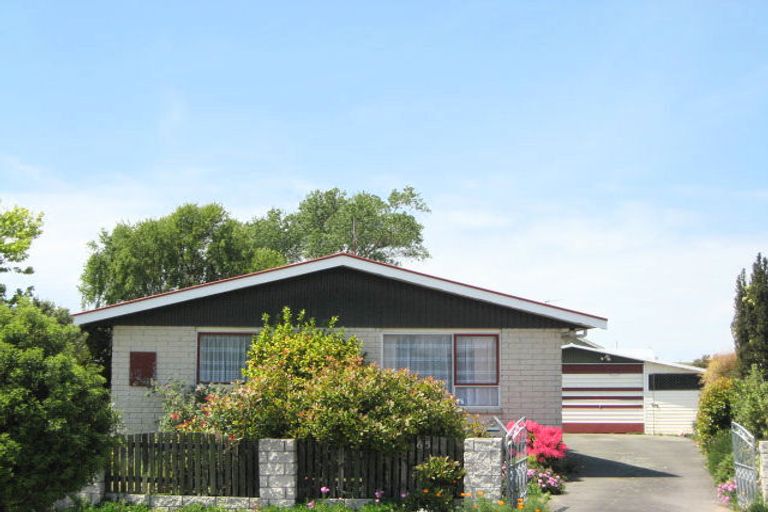 Photo of property in 65 Saint Heliers Crescent, Aranui, Christchurch, 8061