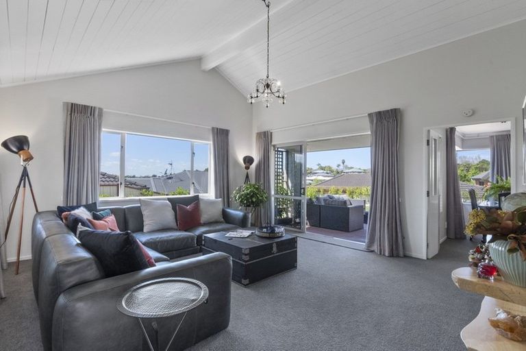 Photo of property in 22 Everton Place, Grandview Heights, Hamilton, 3200