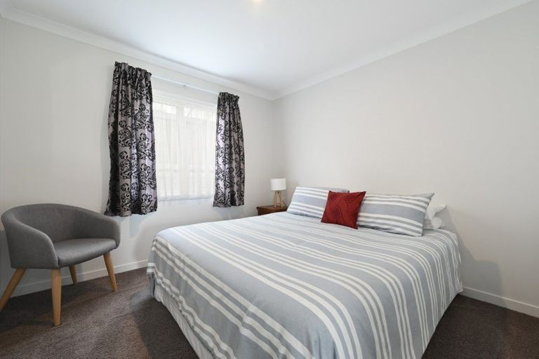 Photo of property in 11 Rochfort Crescent, Pyes Pa, Tauranga, 3112