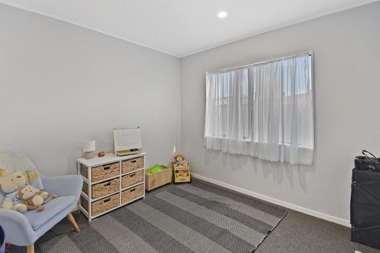 Photo of property in 13a Clarice Place, Takanini, 2112