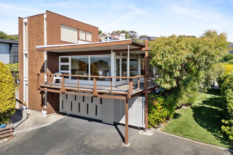 Photo of property in 4 Michael Avenue, Mount Pleasant, Christchurch, 8081