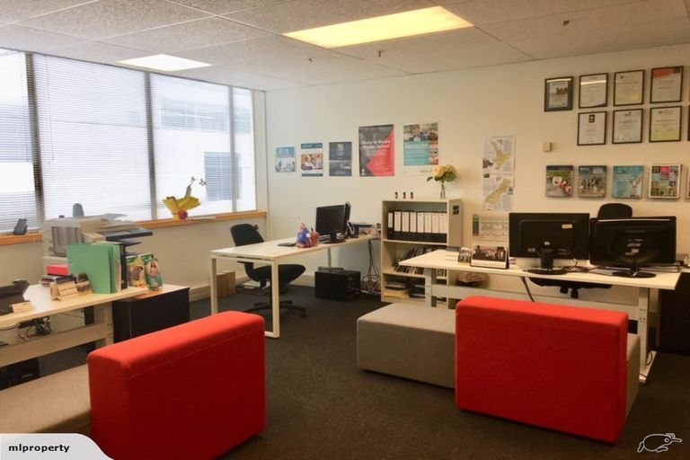 Photo of property in 300 Queen Sh25 Street, Thames, 3500