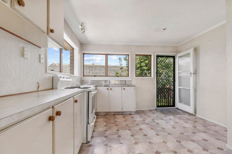 Photo of property in 1/47 Zita Maria Drive, Massey, Auckland, 0614